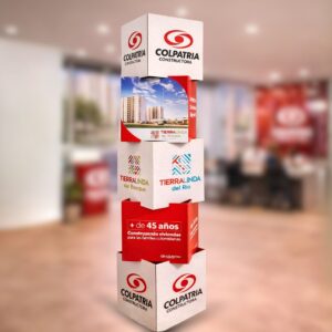 Cubos publicitarios 360 apilables en cartón personalizado para punto de venta
